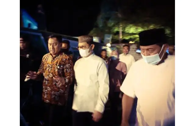 Meski Hujan Deras, Pj...