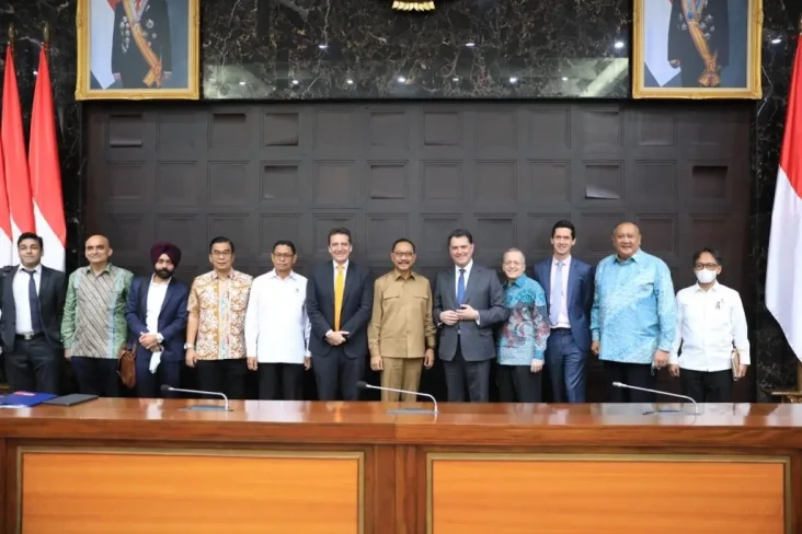 Duta Besar untuk Distrik...
