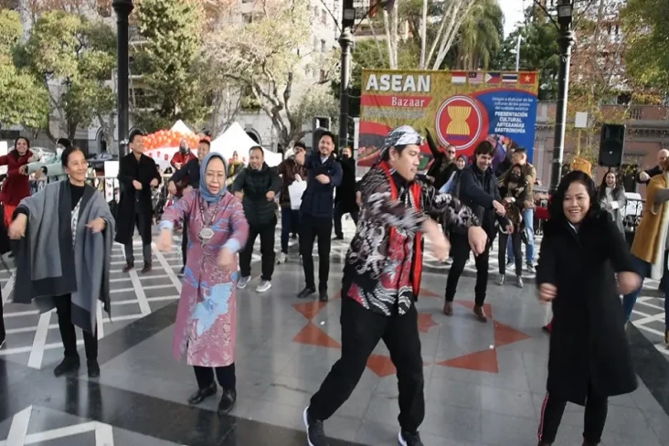 Indonesia Spice Up the...