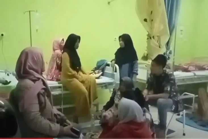 Ratusan Warga Tasikmalaya...