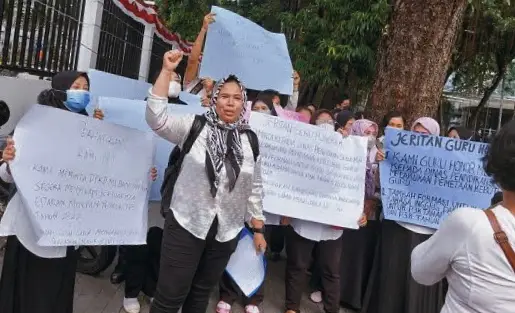 Perjuangkan Masa Depan,...