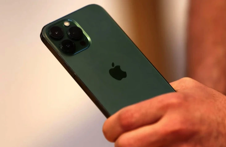 iPhone Paling Laris...