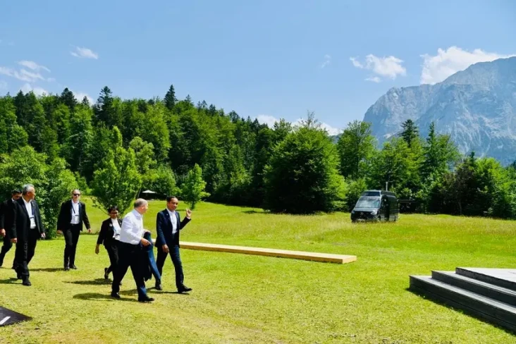 Bertemu Olaf Scholz,...