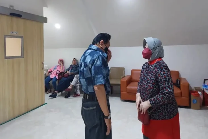 Hendropriyono Jenguk...