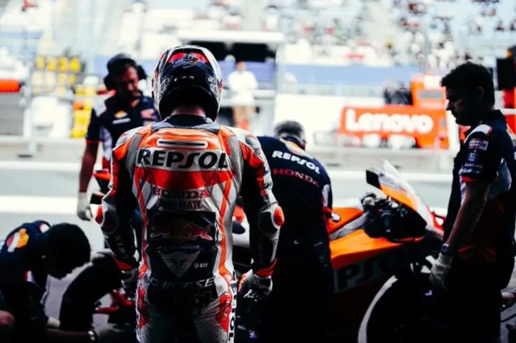 Honda Hancur Lebur di...