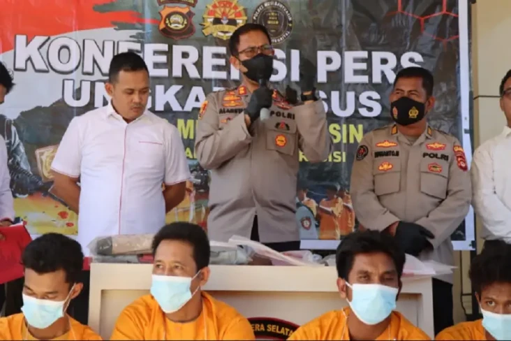 9 Pembunuh Bayaran Eksekusi...