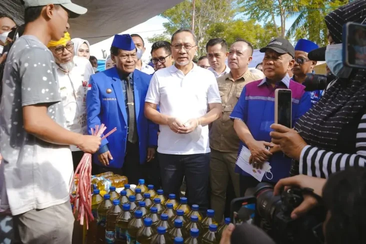 Sidak ke Dongala, Zulhas...