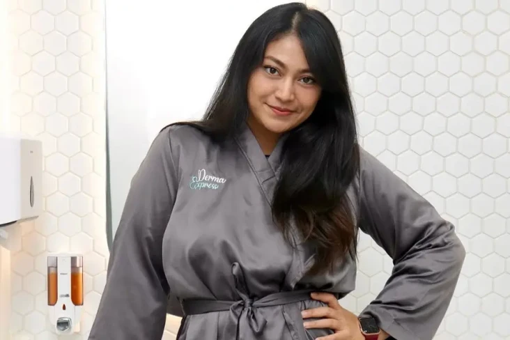 Ibu dan Adik Ayu Anjani...