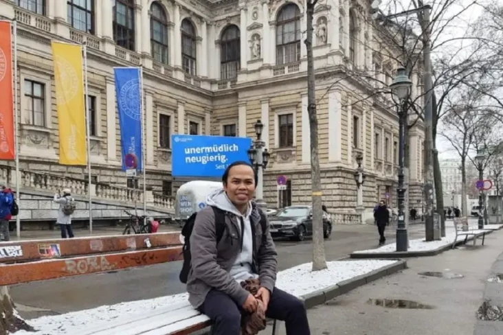 Kisah Perjuangan Dosen...