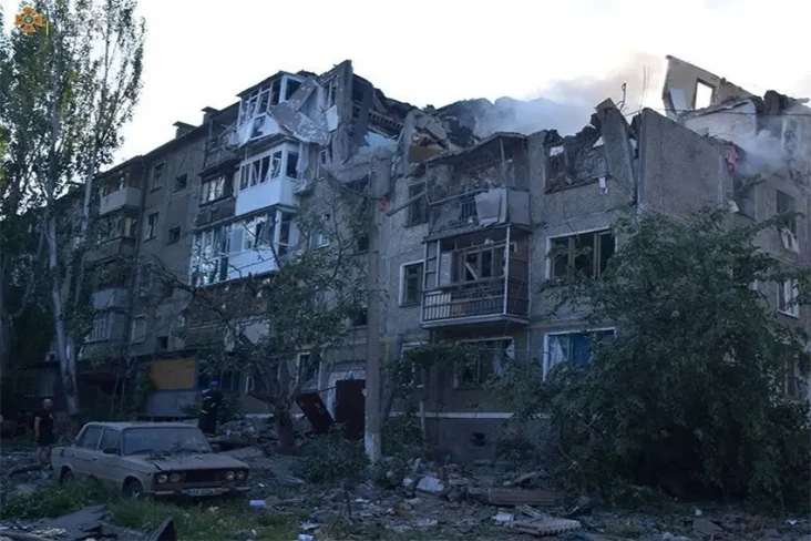 Delapan Rudal Rusia...
