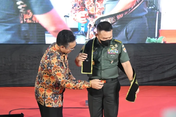 KSAD Dudung Dikukuhkan...