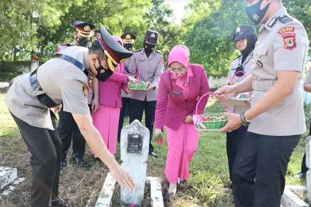Peringati Hari Bhayangkara...