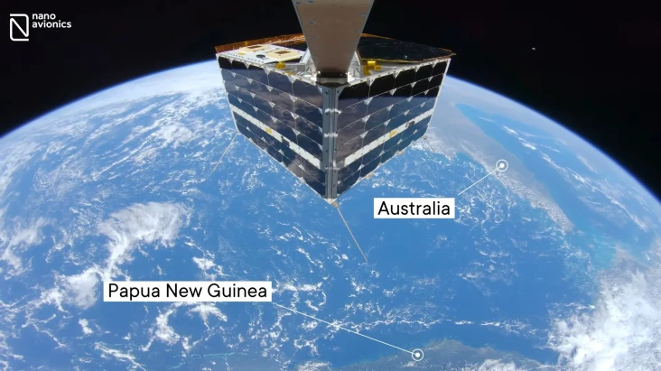 Pertama di Dunia, Satelit...