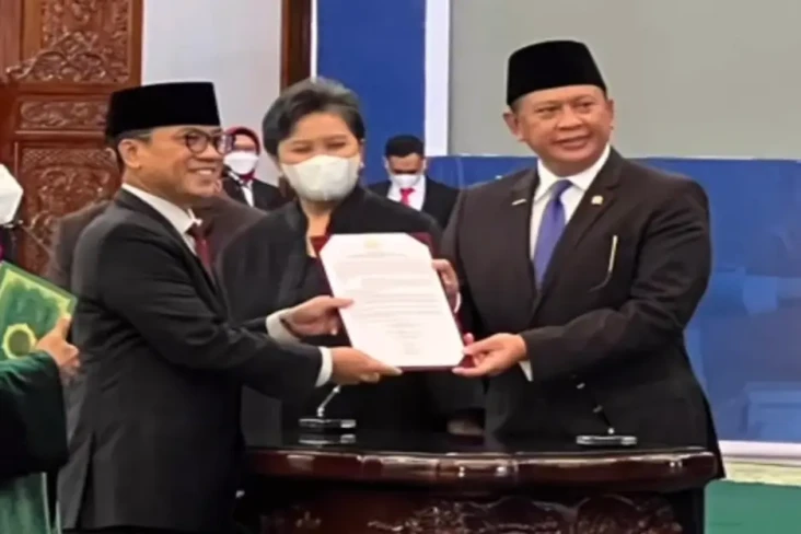 Yandri Susanto Resmi...