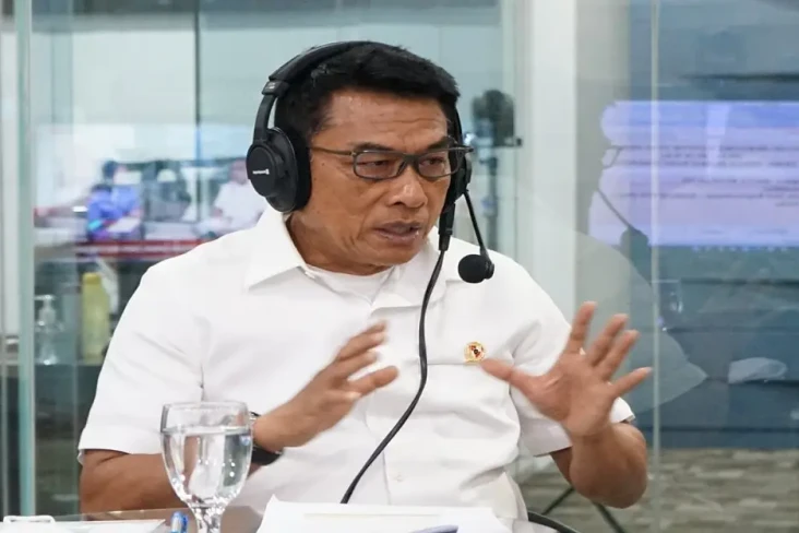 Presiden Jokowi Kunjungi...