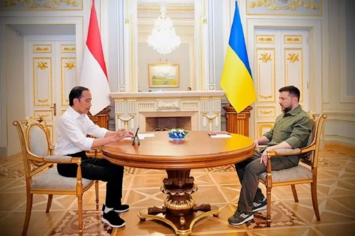 Perang Rusia-Ukraina,...