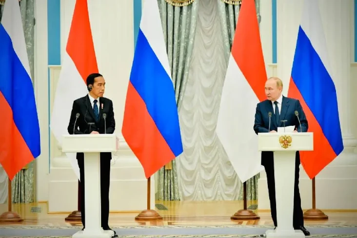 Bertemu di Kremlin,...