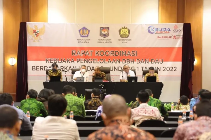 Kemendagri Ingatkan...