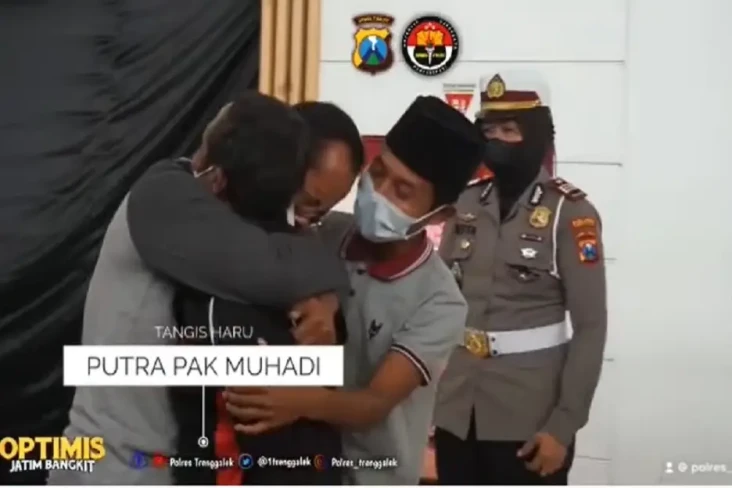 Viral! Kakek Muhadi...