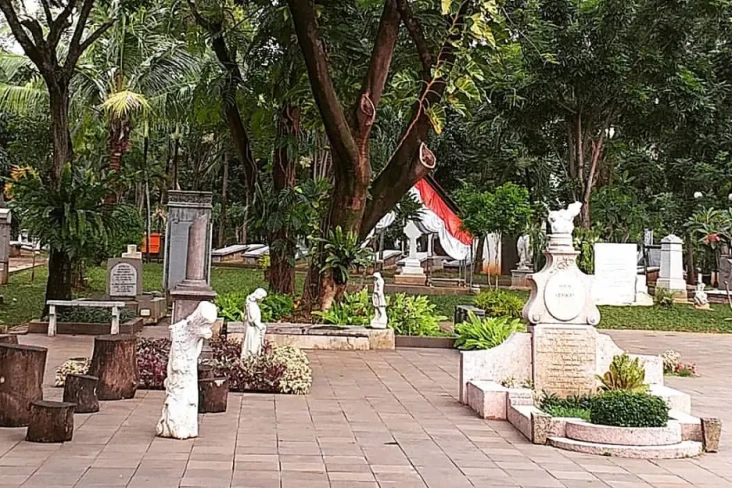 Seram dan Bikin Merinding,...
