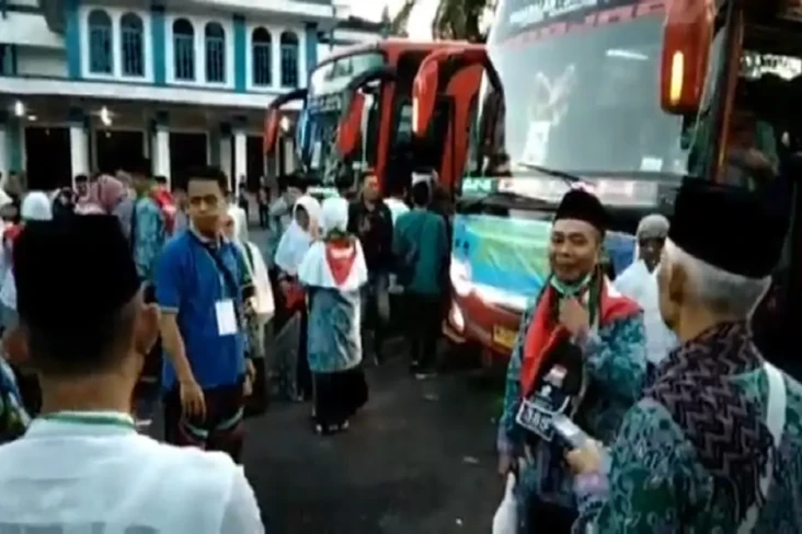 Terkendala Batas Usia,...