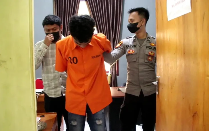 Kecanduan Judi Online,...