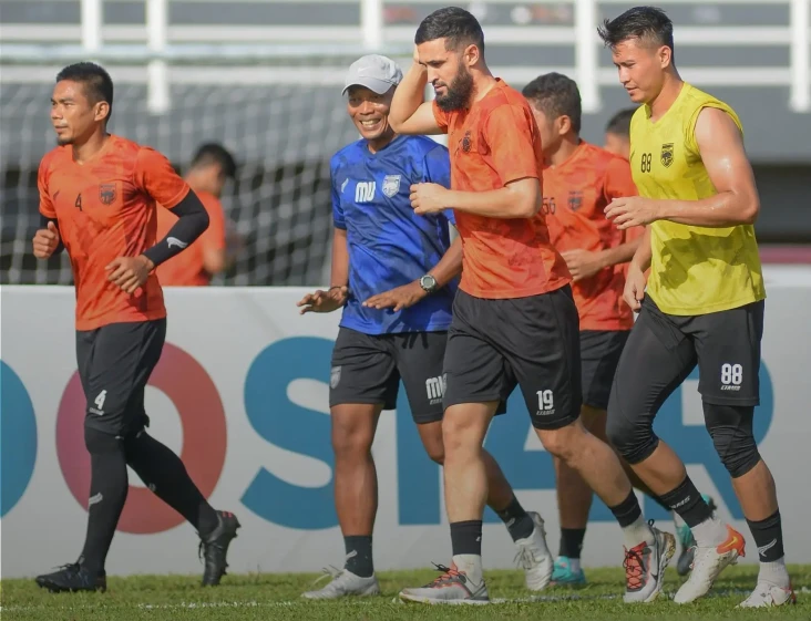 Borneo FC vs PSM Makassar:...