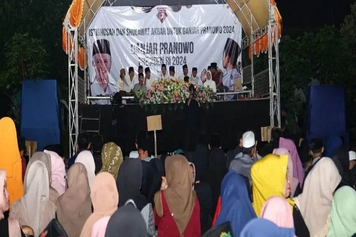 Ribuan Santri Doakan...
