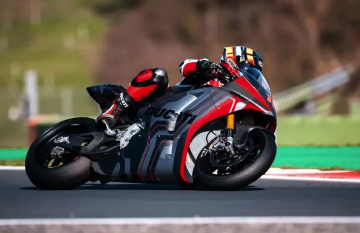 Lebih Dekat dengan Ducati...