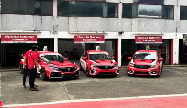 Luar Biasa, 3 Pembalap...