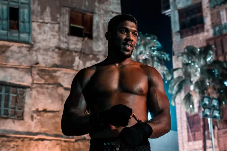 Eddie Hearn: Ingin Menang,...