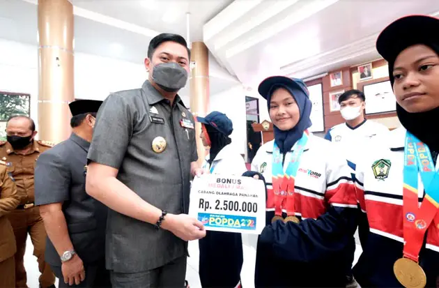Atlet-Pelatih Gowa Berprestasi...