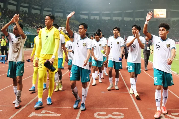 Shin Tae-yong kepada...