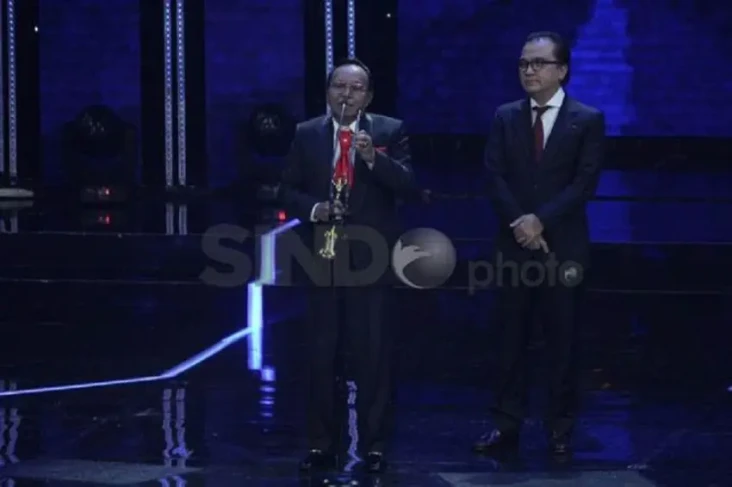 5 Lagu Populer Bob Tutupoly,...