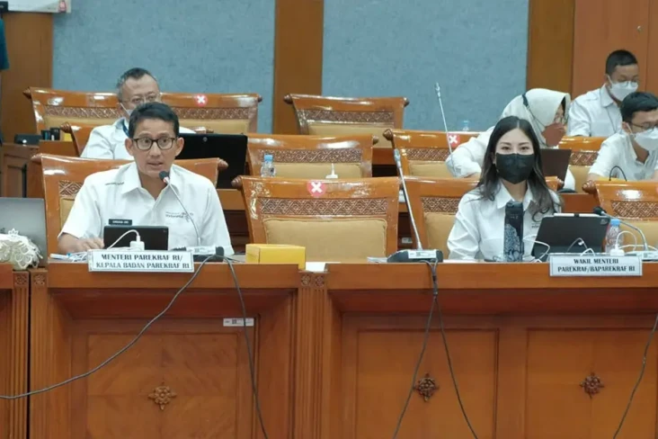 Sandiaga dan Angela...