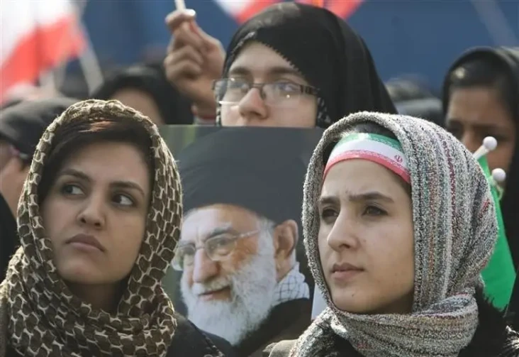 Agama Warga Negara Iran...