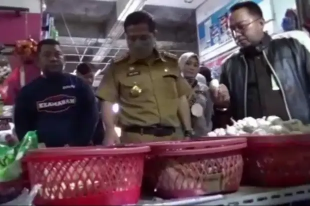 Harga Sembako di Kabupaten...