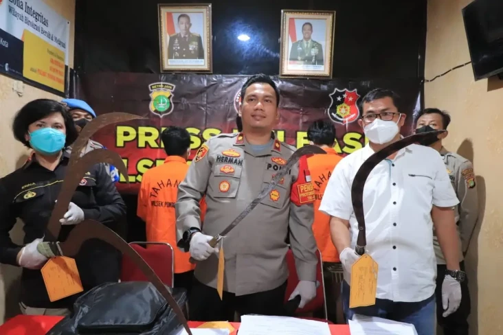 Tawuran Berdarah Antar...