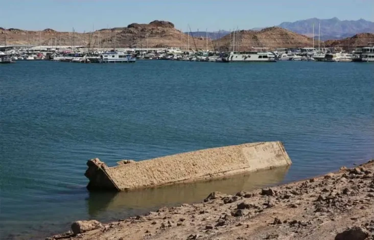Danau di Las Vegas Menyusut...