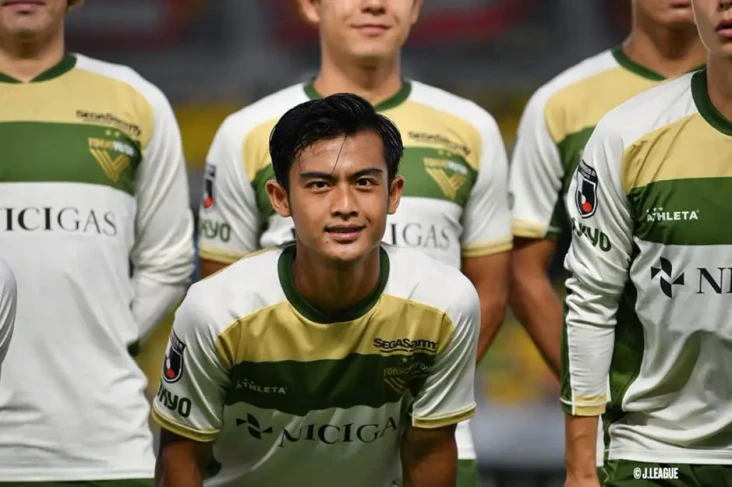 Statistik Debut Pratama...