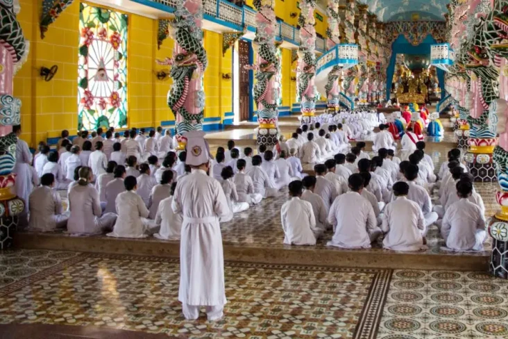 Agama Warga Negara Vietnam...
