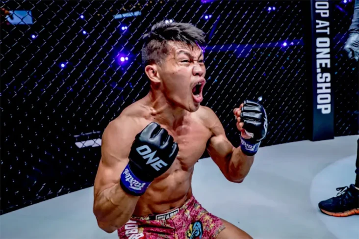 Petarung MMA Adrian...