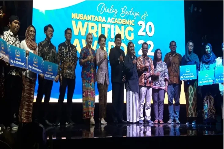 Angkat Isu-isu Budaya...