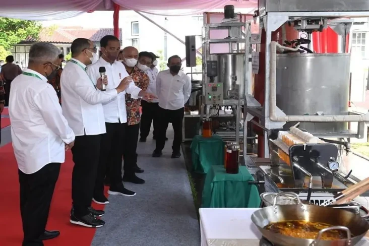Produk Minyak Makan...