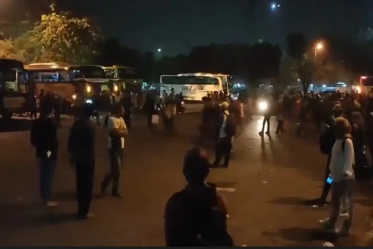 Ratusan Pemudik Idul...