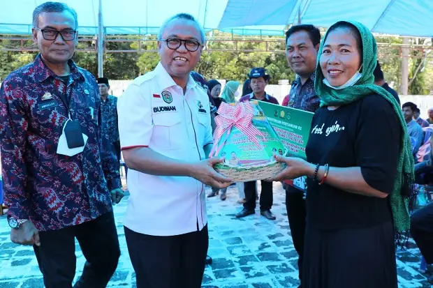 Tertinggi Kedua, Sektor...