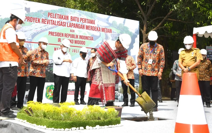 Presiden Jokowi Canangkan...
