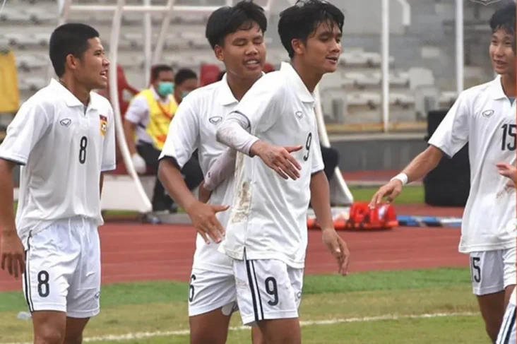Tim Pertama Lolos Semifinal...