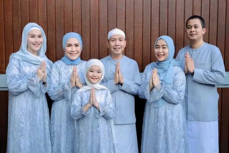 Ayu Ting Ting Rayakan...
