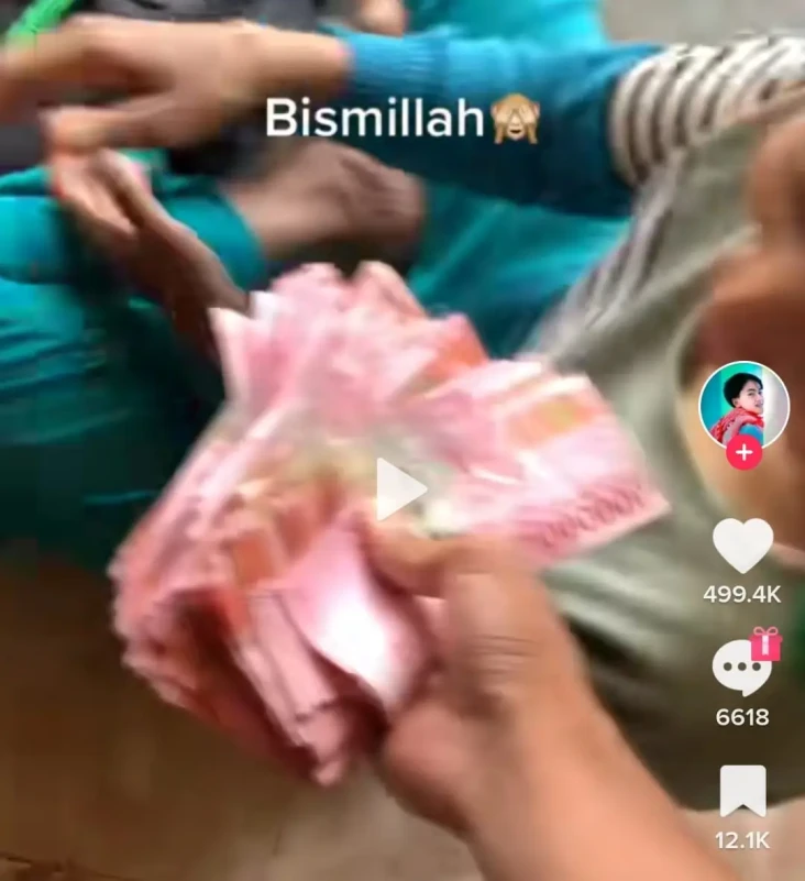 Viral Seorang Pria Dapat...